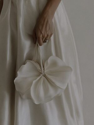 Bolso “Flor Esculpida”
